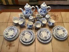 Kaffeservice Zwiebelmuster für 12 Personen 44 teilig