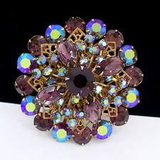 VINTAGE 1950'S TIERED ROUND PURPLE AB RHINESTONE METAL FILIGREE PIN BROOCH