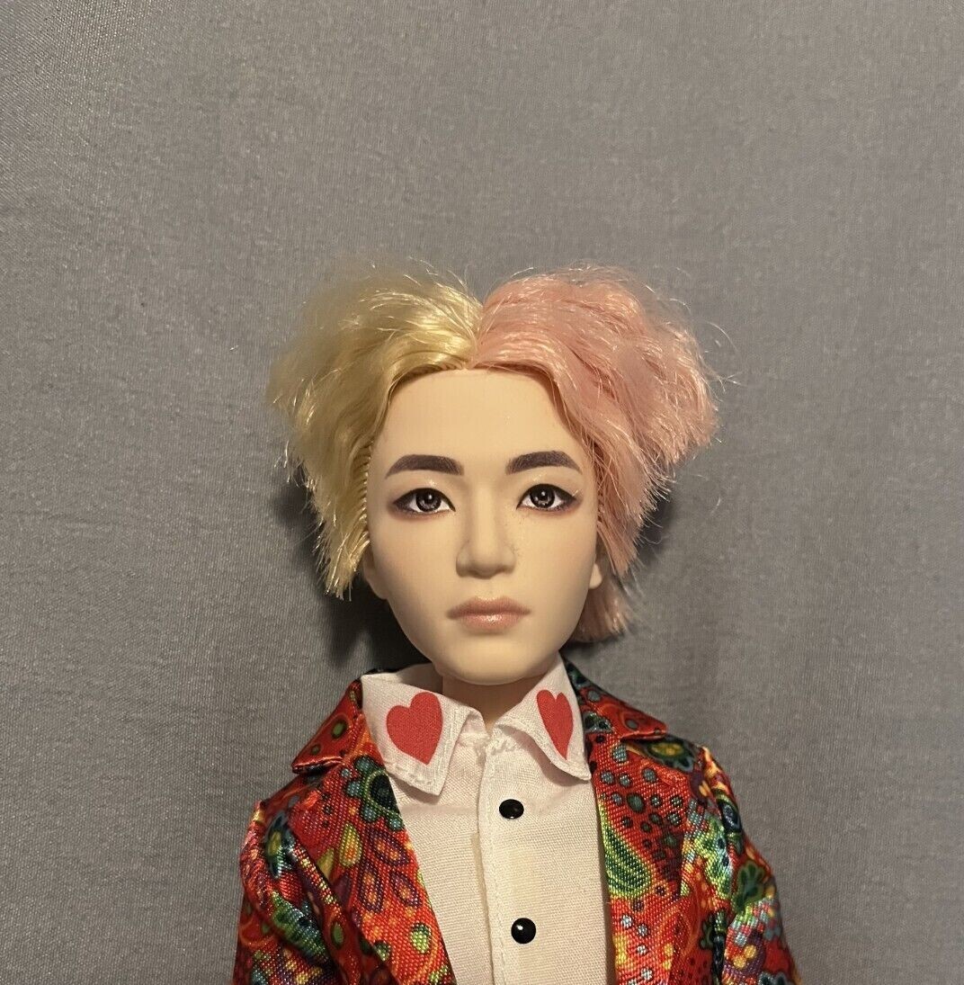 Mattel BTS V Idol Doll - 방탄소년단 Kim Taehyung Articulated