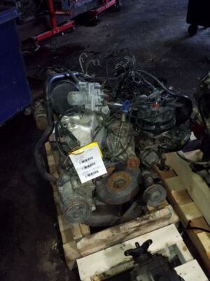 1986-1989 Mercedes-Benz 560SL Engine 107 Type 560SL 1993358