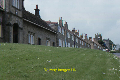 Foto Kirche - Coxwold: Blick Thirsker Bank zur Michaelsker Kirche um 1994
