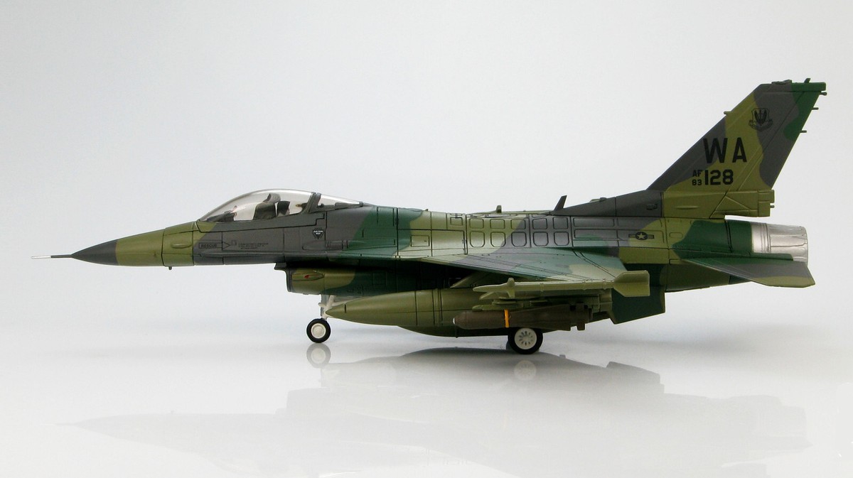Hobby Master 1/72 HA3816 F-16C Fighting Falcon 