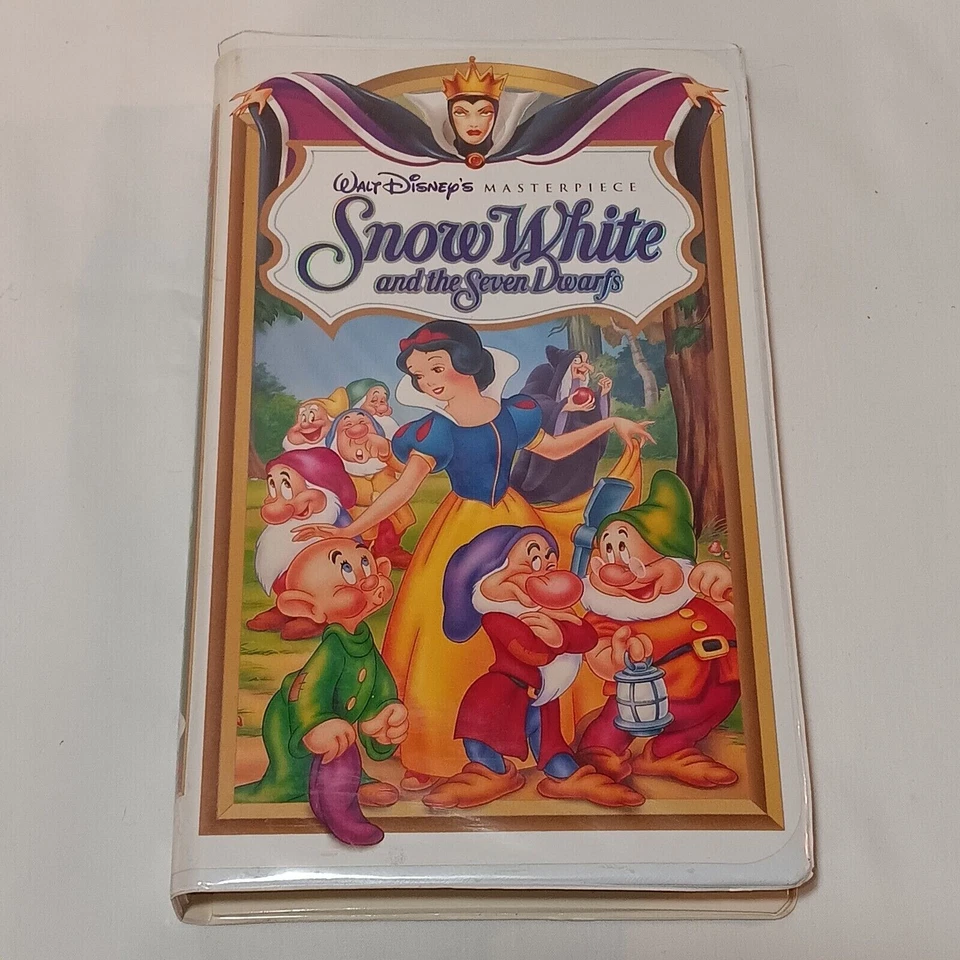 Snow White and the Seven Dwarfs (VHS, 1994) Clamshell Walt Disney Masterpiece - Image 2 of 4