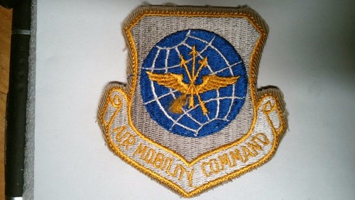MILITARY PATCH US AIR FORCE HOOK LOOP COLORED AIR MOBILITY COMMAND COMBAT USED - Picture 1 of 2