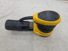 DEWALT D26451 - Orbit Corded Palm 5" Sander New Hook and Loop Pad