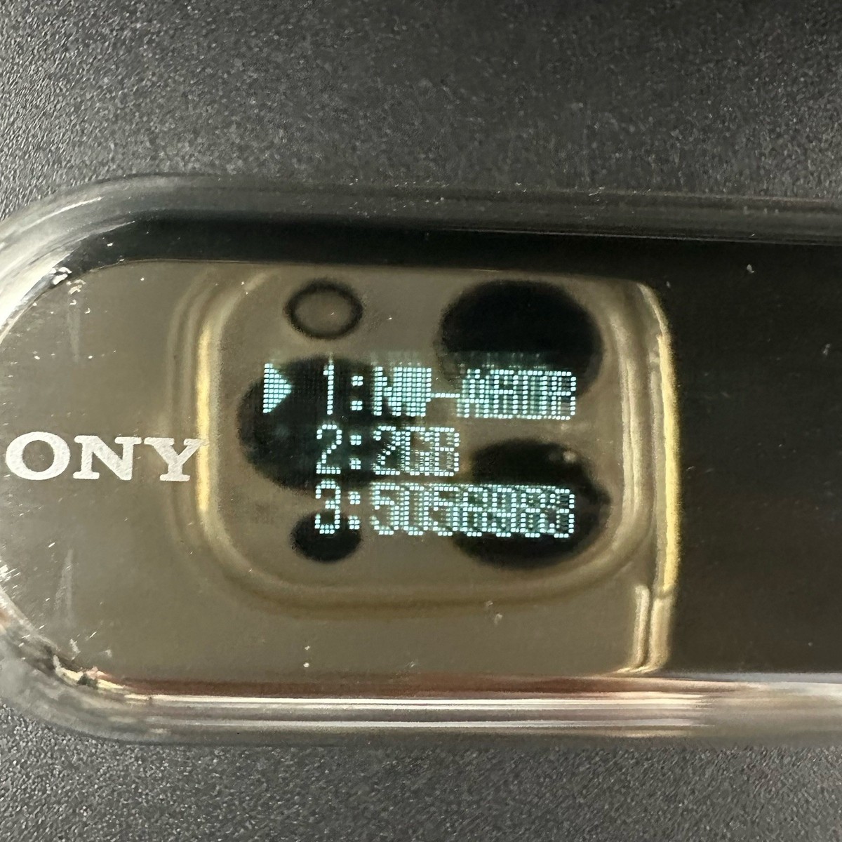 SONY NW-A608 Portable Audio Player Walkman 2GB Silver Fully Tested