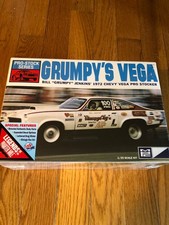 MPC 1972 Chevy Vega Pro Stock Bill Grumpy Jenkins 1:25 Scale Model Kit