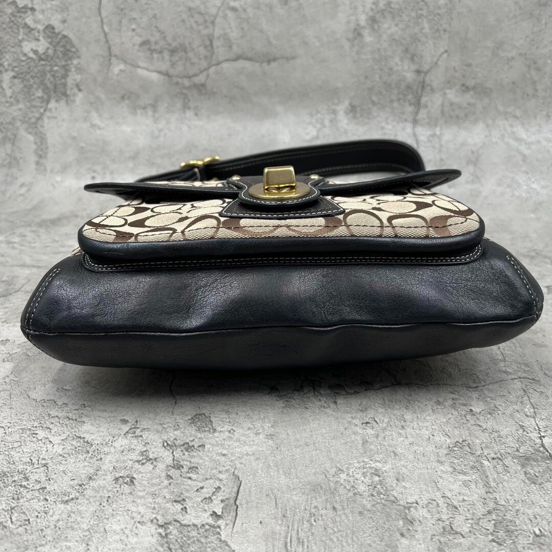 美品✨️　Coach Signature Legacy Shoulder Bag Coach Signature Legacy 65th Anniversary Shoulder Bag Brown