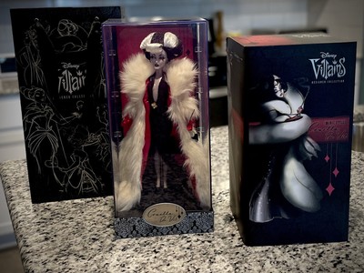 Disney Villains Designer Collection Limited Edition COA Cruella de Ville