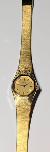 Vintage 80s Ladies Seiko watch, used gold petite