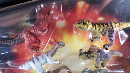 Disney Dino Land DINOSAUR Collectible Figures - From Retired Animal Kingdom Ride - Picture 3 of 16