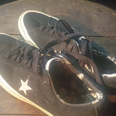Converse One Star Men s Low Top Black/White Lace-Up Casual Sneakers