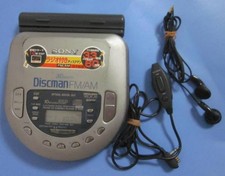 Sony D-T405 Discman AM/FM Radio with Remote Earphones Battery Case AC Adapter