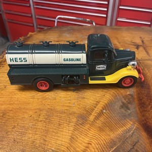 Vintage Hess The First Hess Truck - Gasoline Truck (1980) 