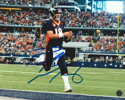 Peyton Manning Signed Autographed Denver Broncos 8x10 Photo with COA/Hologram