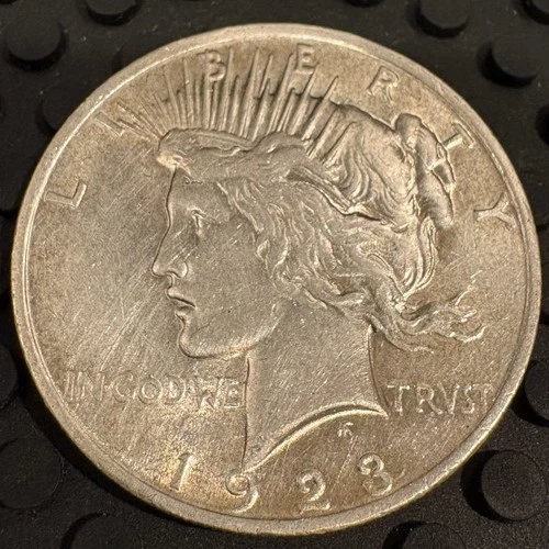 1922 Philadelphia Peace Silver Dollar 90% Silver Bullion (ASW .7734 Troy Oz)