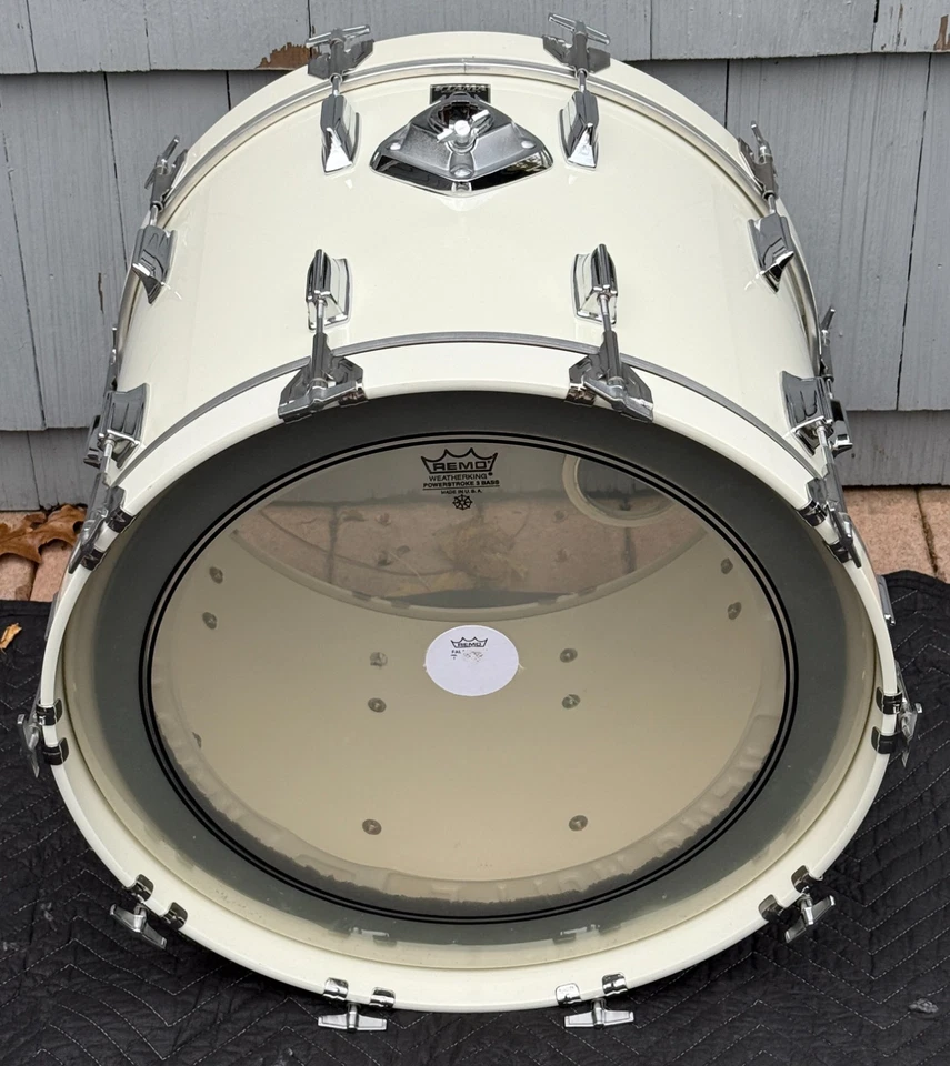 Винтажный TAMA 22 «x 16» суперзвезда бас барабан фортепиано белый - Изображение 2 из 4