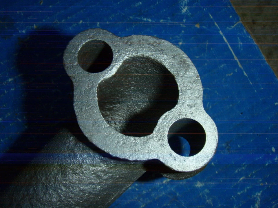 63 64 1965 66 BUICK 1375163 1963-1966 RIVIERA ELECTRA COLECTOR DE AGUA CROSSOVER Foto 3 de 4