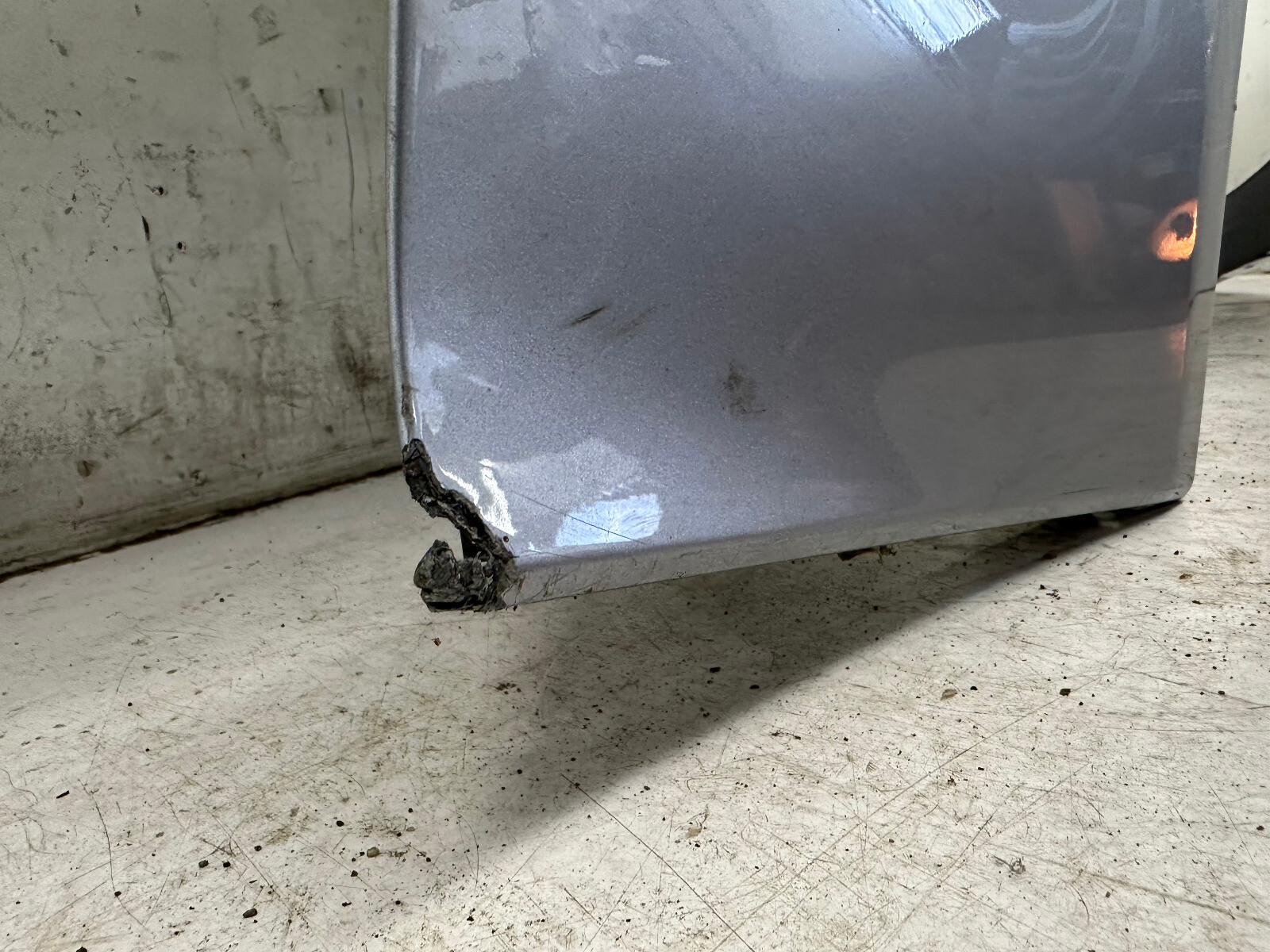 Aston Martin Vanquish Right Front Fender Damaged See Pics QA16-1300 OEM