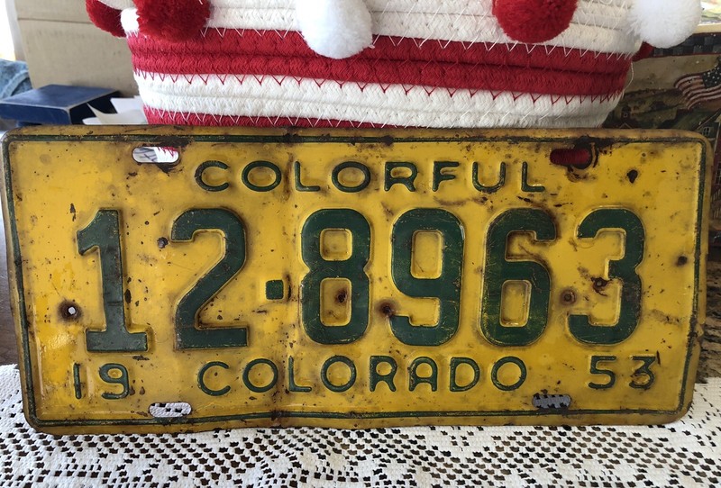 Colorful Colorado 1953 Yellow/Gold With Green Lettering License Plate