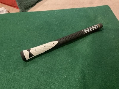 Golf Pride Limited Edition James Bond Goldfinger STD Golf Grip Brand New Tuxedo