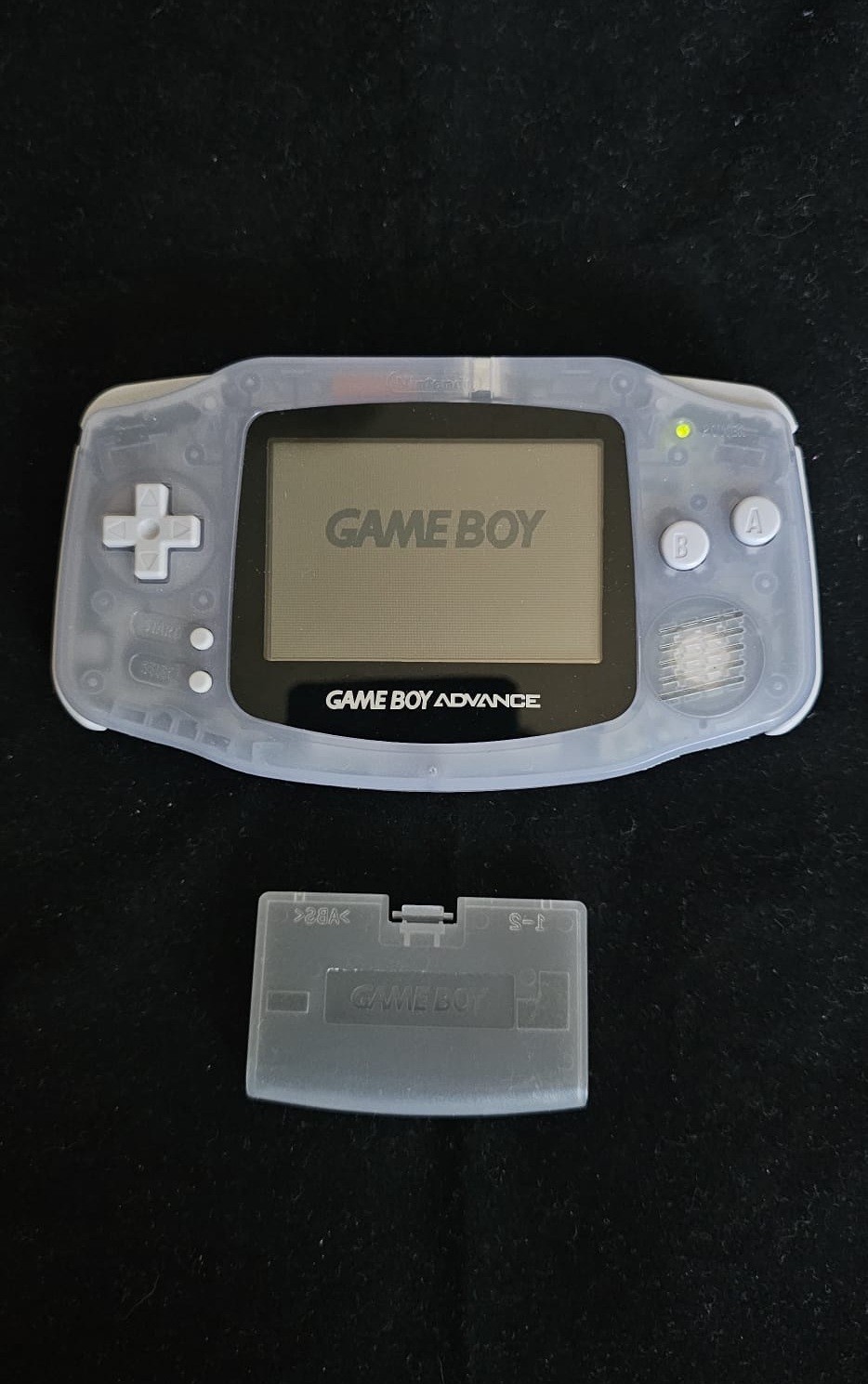 Nintendo Game Boy Advance Glacier - L'Eccellenza del Gaming Portatile