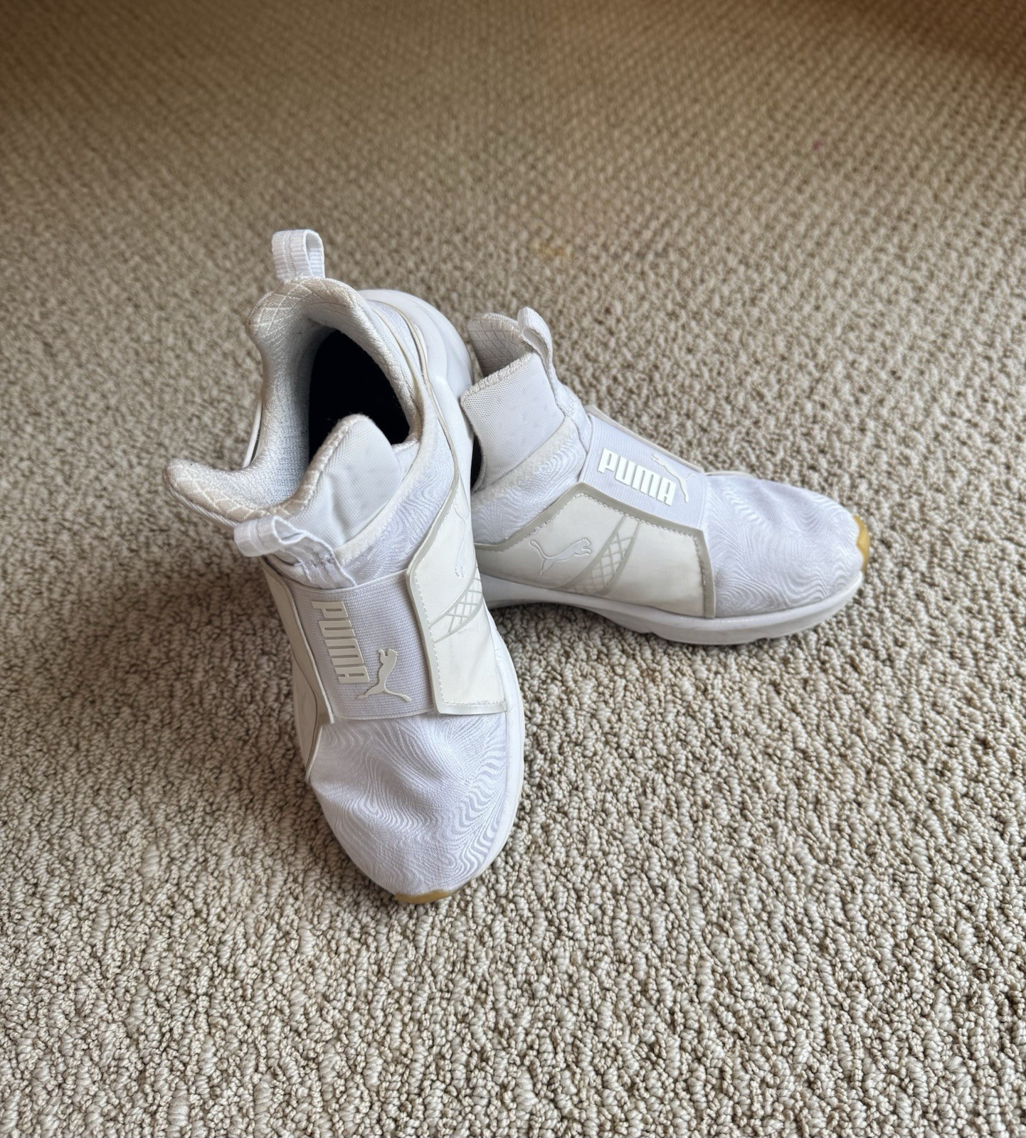 Puma/Rihanna  Fenty White Size 6 Women’s thumbnail 4