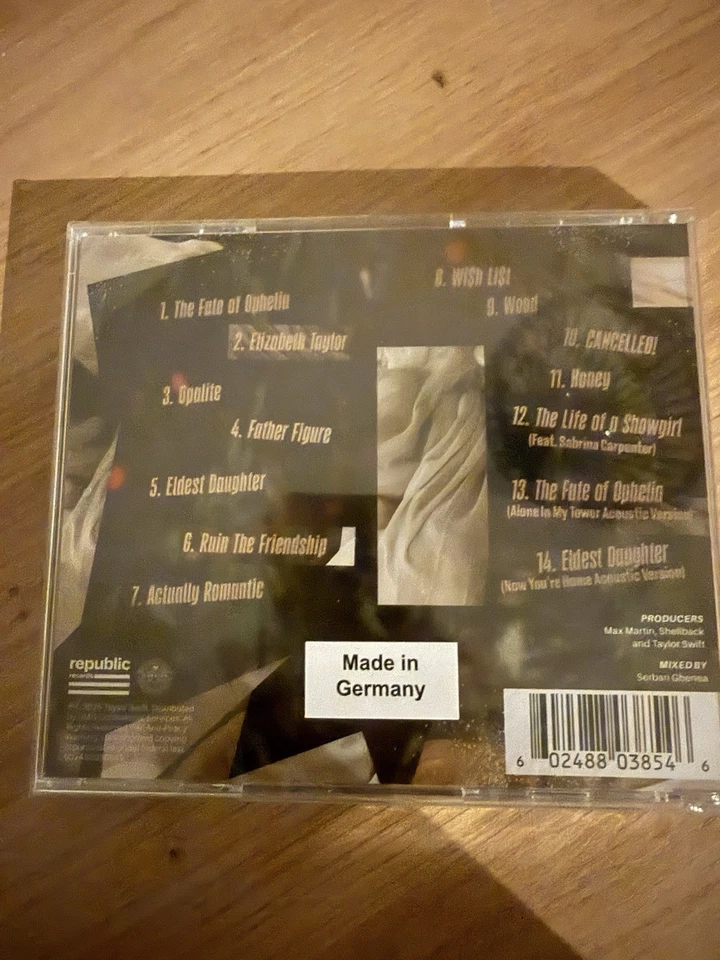 Taylor Swift The Life Of A Showgirl (Alone In My Tower Version) - Bild 2 von 2