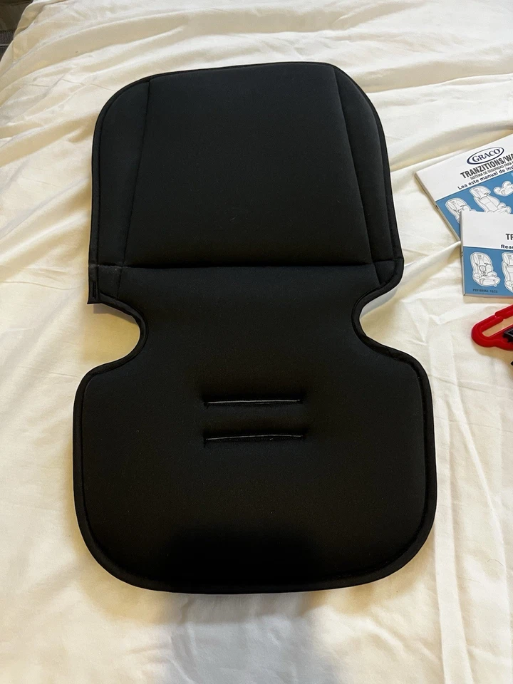 Graco Tranzitions Accessories Booster Pad Strap And Manual - Image 2 of 3