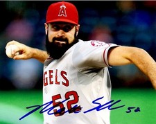 AUTOGRAPHED MATT SHOEMAKER  8X10 Los Angeles  Angels Photo W/COA 