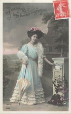 CP I'WAITS BONNE ANSWER WOMAN HAT ROSES BOA UMBRELLA MAILBOX 4060