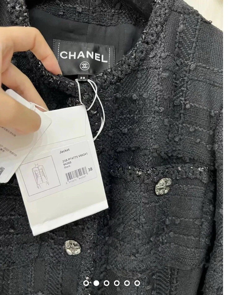 Abito giacca passerella nero Chanel tweed 2023