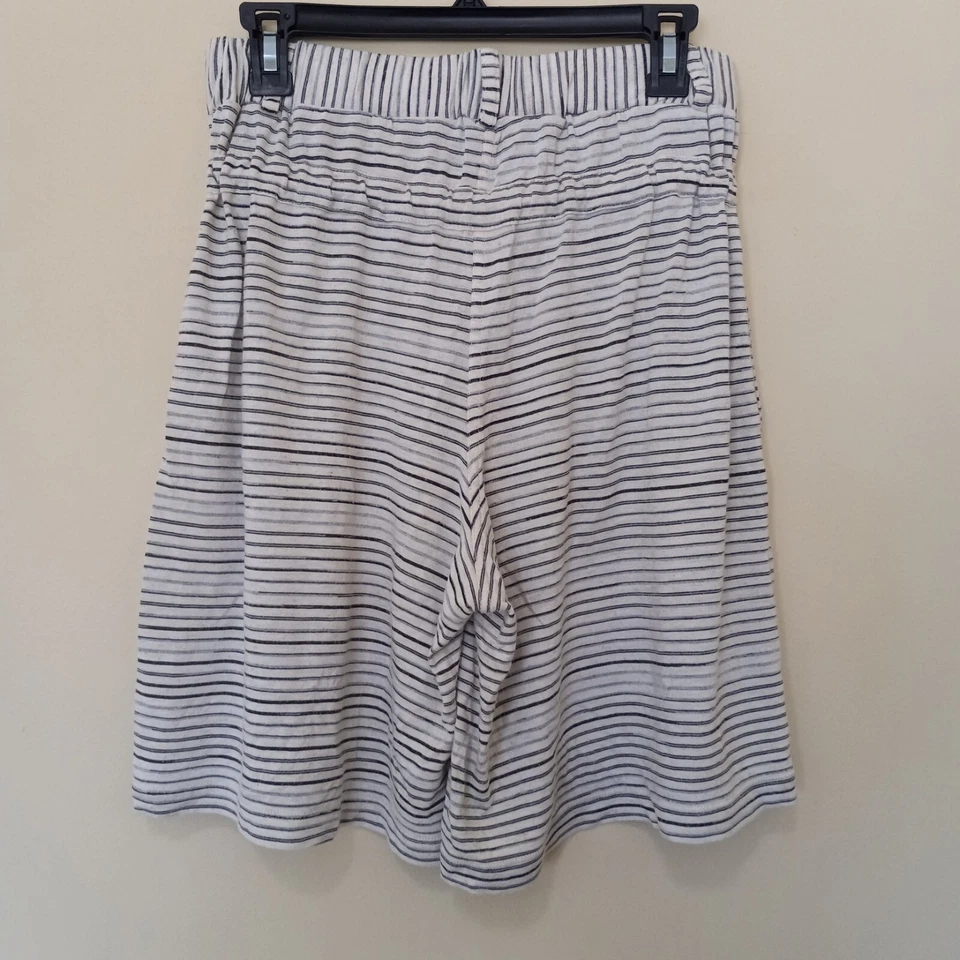 DEREK LAM for NATION DESIGN  Womens High Waist Gray Stripe Rayon Blend Shorts S - Image 4 of 4