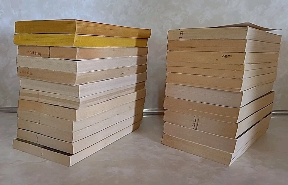 DON PENDLETON'S MACK BOLAN "THE EXECUTIONER" SERIES LOT OF 22 BOOKS - 1977-1992 Foto 4 de 4