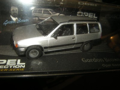 1:43 Ixo / Altaya Opel Collection Opel Kadett E Kombi silber Gordon Brown in VP