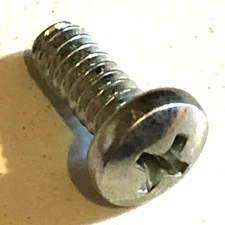 NOS OEM Genuine Harley Davidson Motorcycle Pozidriv Pan Head Screw P/N 2664 NEW