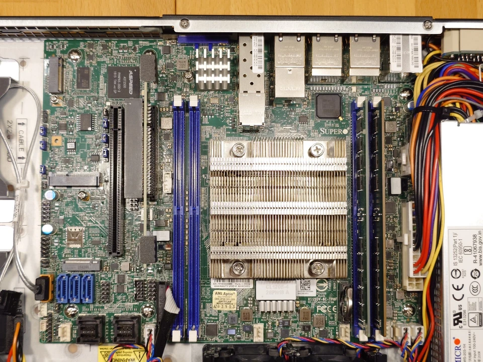 Supermicro 5019D-FN8TP Mainboard X11SDV-8C-TP8F 32GB DDR4 Intel Xeon D-2146NT 1U - Bild 3 von 4