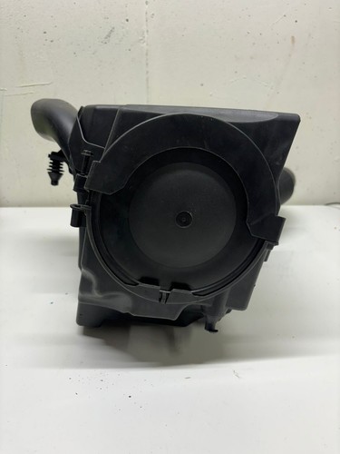 2013-2019 Ford Escape 1.6L Air Intake Box Cleaner - Picture 3 of 4