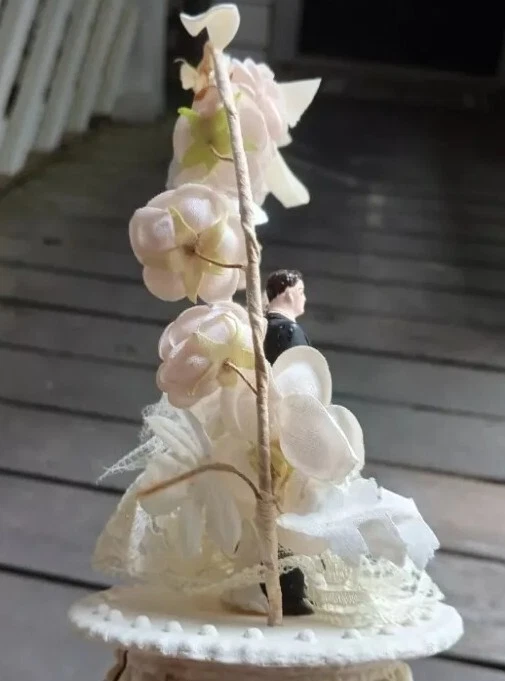 Vintage 1960's Bride Groom Wedding/Anniversary Cake Topper Ivory Pink Floral - Image 4 of 4