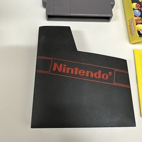 * Dr. Mario (Nintendo NES) Complete w/Manual and Box