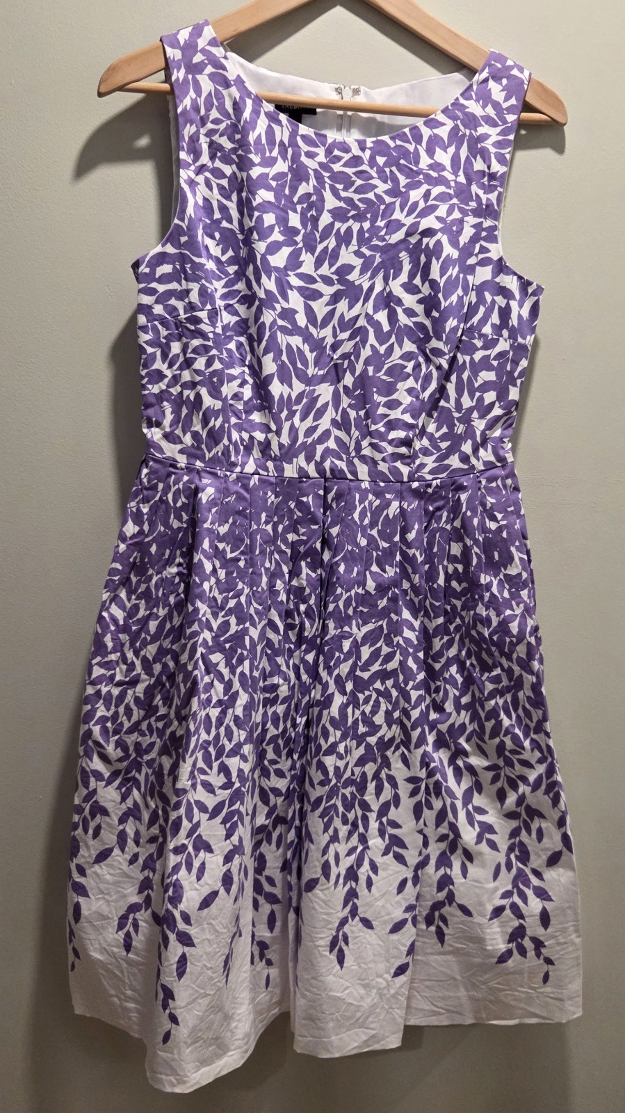 Talbots Dress Size 6 Purple White A-Line Fit & Flare Lined Pleated Holiday