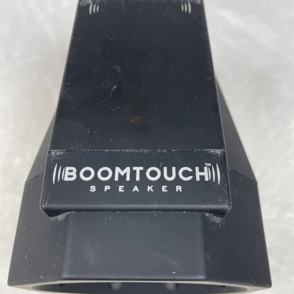 Altavoz inalámbrico portátil BoomTouch negro 4,75"x3,75" probado funciona muy bien Foto 2 de 4