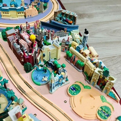 DeAgostini Disney Parade Diorama Figure Light Music Boat Train