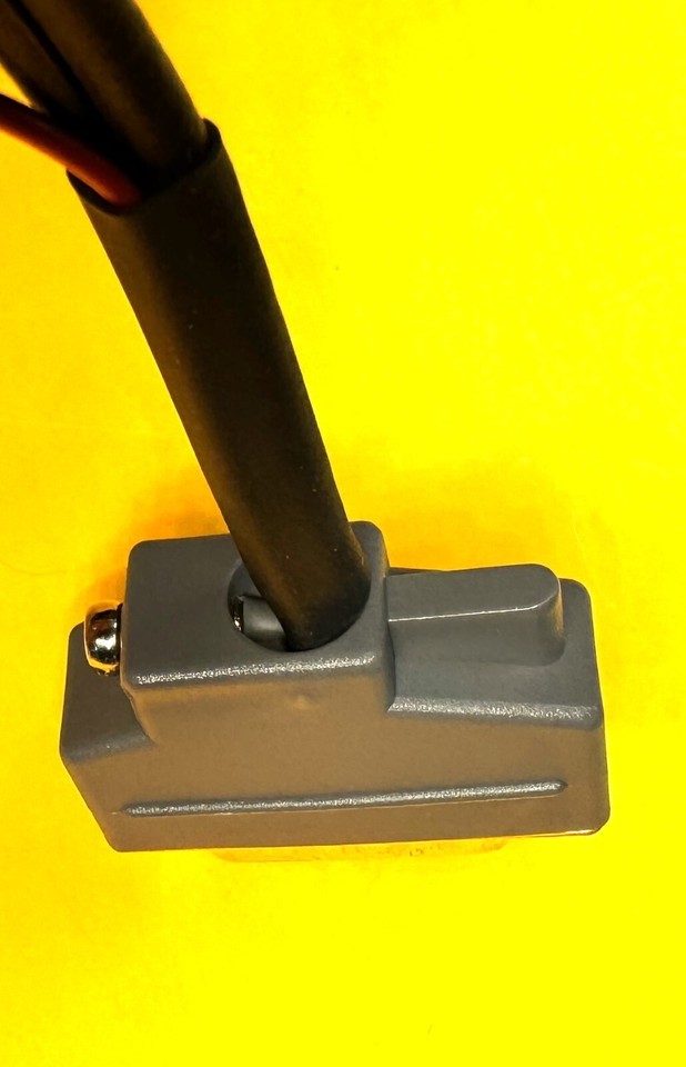 Câble D'alimentation Motorola Astro Spectra 110W – Modèle HKN6039A D'occasion Non Testé