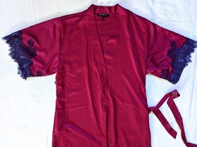 Bright pink purple lace 90's 80's Y2K long elegant retro sexy satin kimono robe 