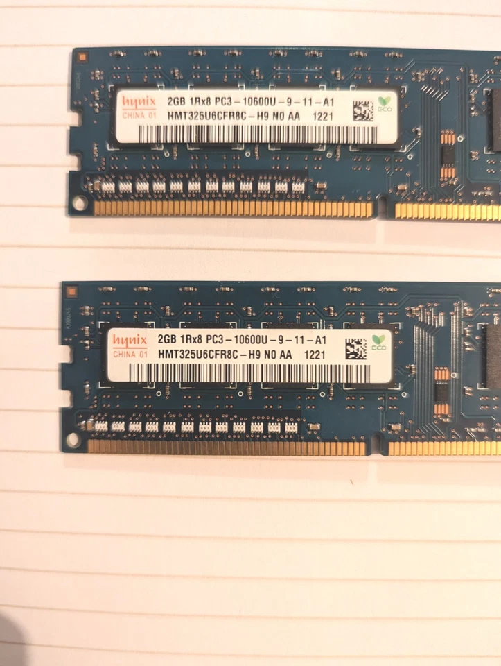 Hynix 4GB (2 x 2GB) DDR3 HMT325U6CFR8C RAM - Image 2 of 3