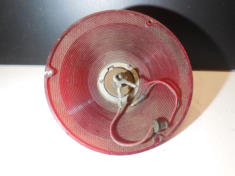 Объектив заднего фонаря в сборе FRST-6IA 1961 Ford Fairlane - Изображение 3 из 4