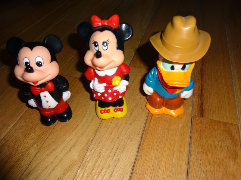 Vintage Walt Disney TOOTSIE TOY BUBBLE BLOWER FIGURE Mickey Minnie Donald Duck