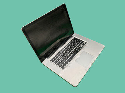 MacBook Pro A1286 15'' Late 2011 (i7-2675QM, 4GB RAM, 120GB SSD) NO BATTERY