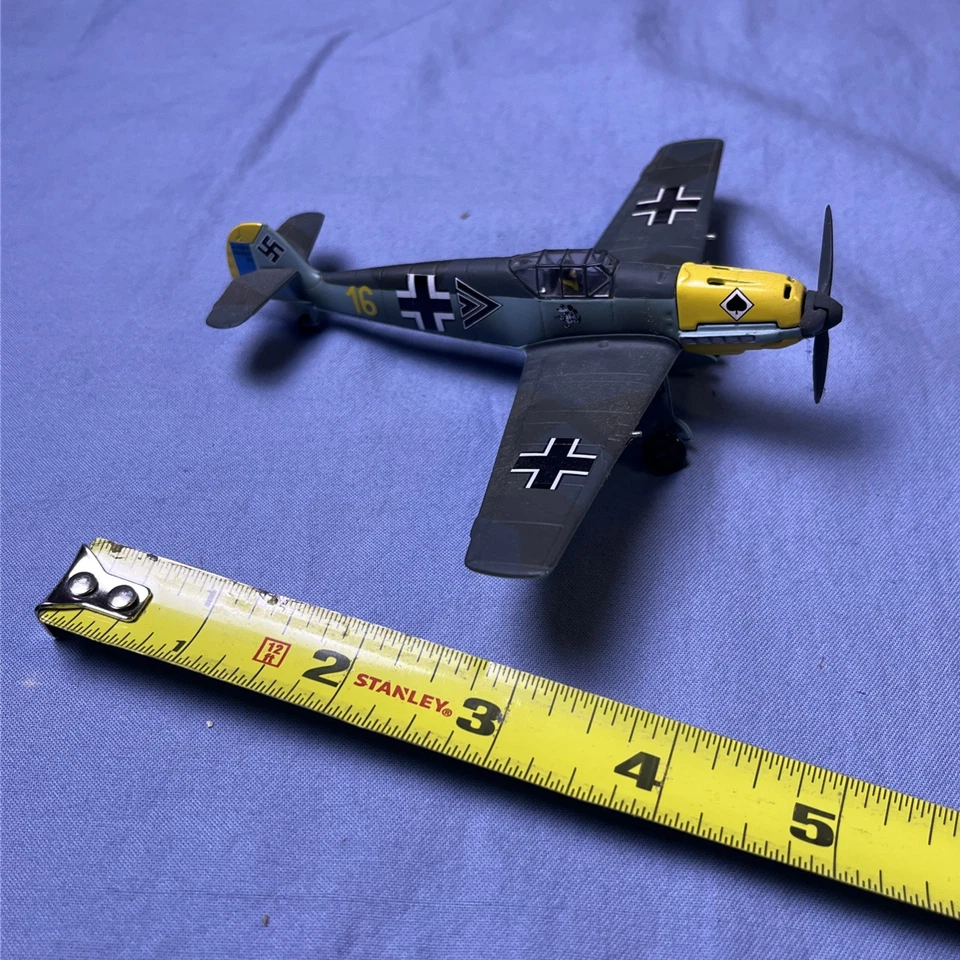 Vintage Corgi WWII Die Cast Model Airplanes + Other Quality Military Planes (9) - Image 3 of 4